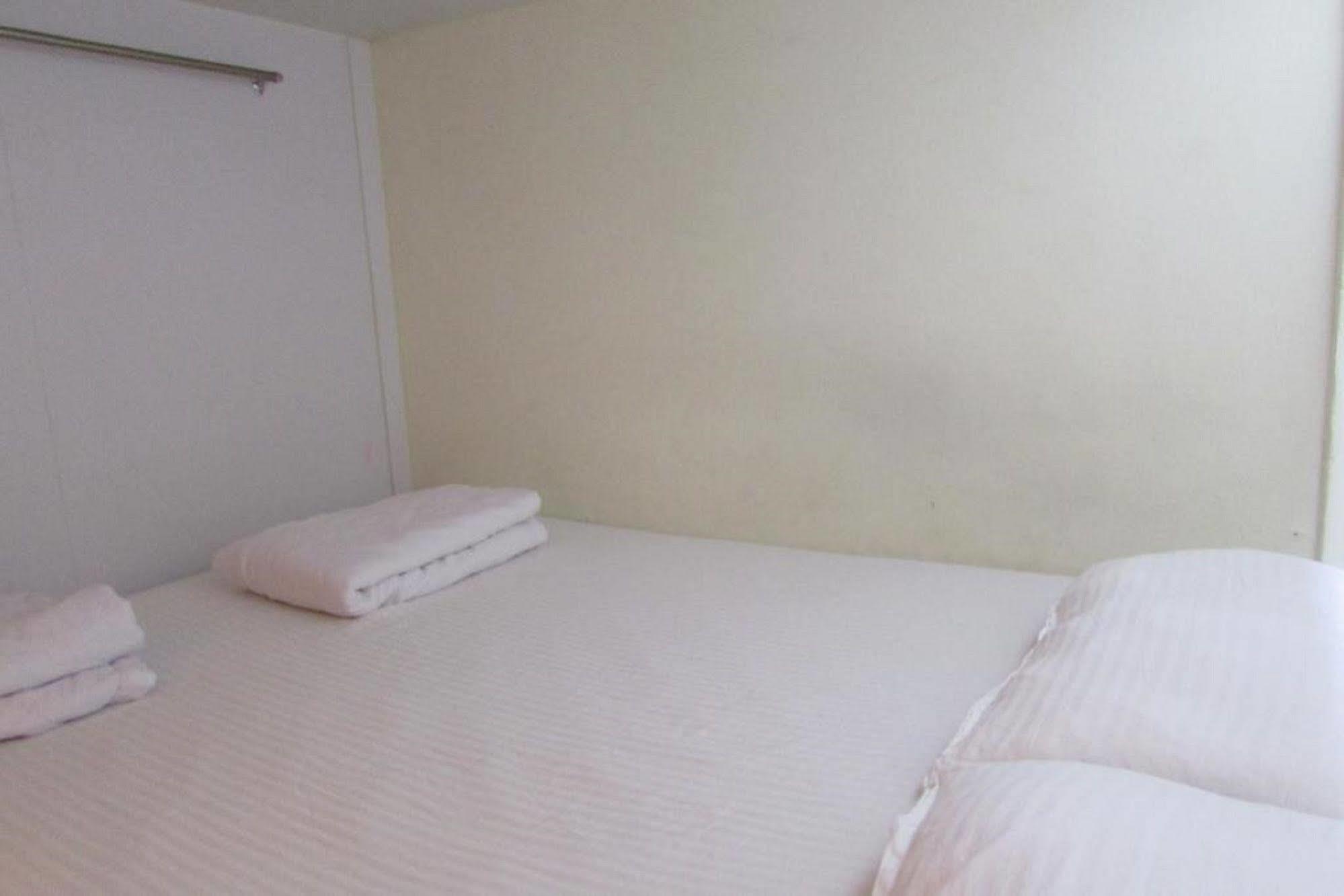 Pillow Talk Hostel 新加坡 外观 照片